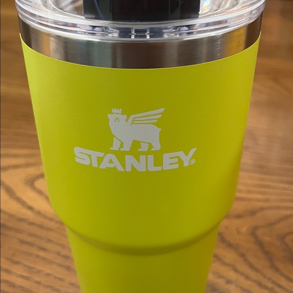 Stanley‎ 20oz Stainless Steel H2.0 Flowstate Quencher Tumbler - Picture 6 of 10